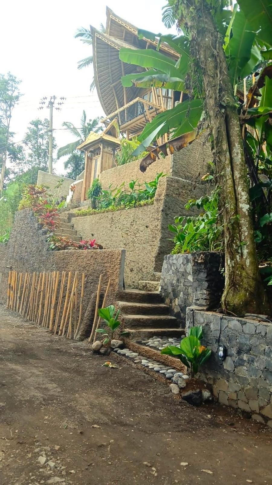 Villa Danaswari Bali Bamboo House Selat Exterior foto
